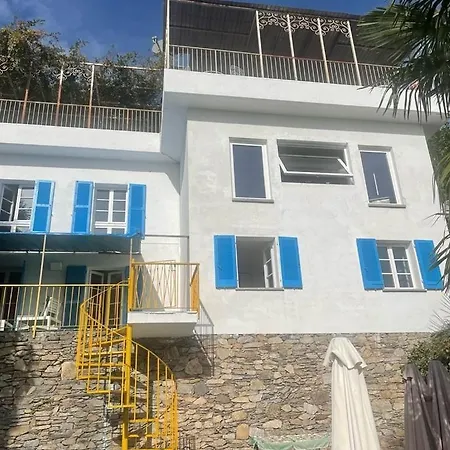 Casa *